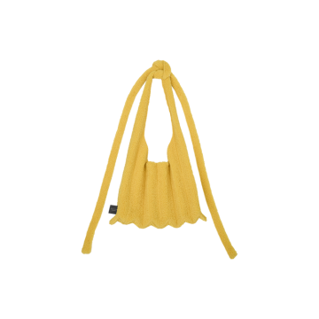 PLEATSMAMA Poodle Shoulder Bag Custard